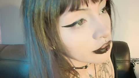Honney online show from 05-15-26, 01:51