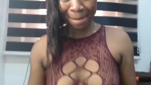 Flora online show from 03-15-26, 06:52