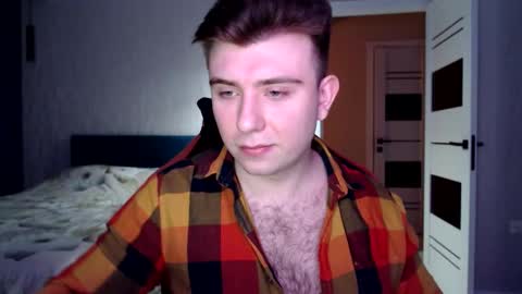 Snapshot of honey_furry chatting on 03-07-26, 11:02 Wolfy online show from 03-07-26, 11:02