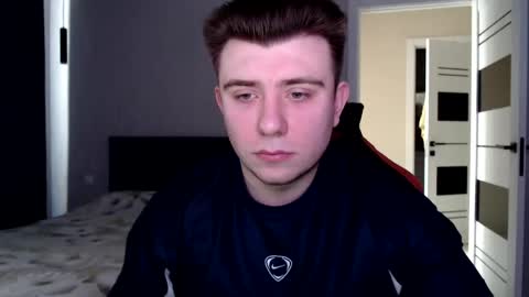 Snapshot of honey_furry chatting on 03-17-26, 07:33 Wolfy online show from 03-17-26, 07:33