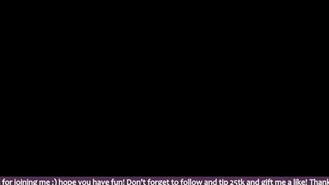 Snapshot of honey_hoe chatting on 03-18-26, 04:26 Lau online show from 03-18-26, 04:26