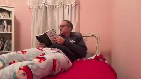 honey_man14 online show from 11-18-25, 12:16