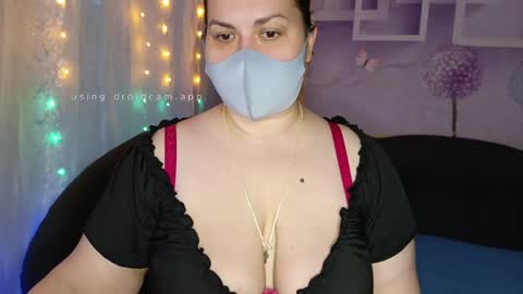 Alexa and Oscar online show from 04-12-26, 04:56