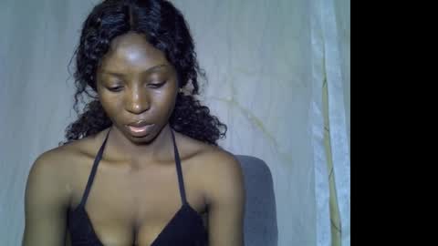 Snapshot of honeyari chatting on 02-26-26, 09:25 Nicki online show from 02-26-26, 09:25