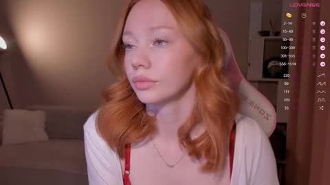 honeyautumn online show from 12-21-25, 11:45