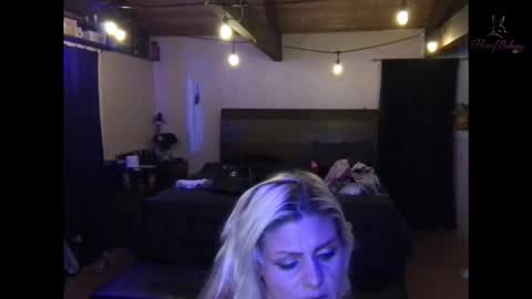 honeybuhnny online show from 04-01-26, 06:58