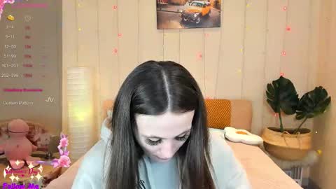 Lizzy online show from 02-16-26, 12:18