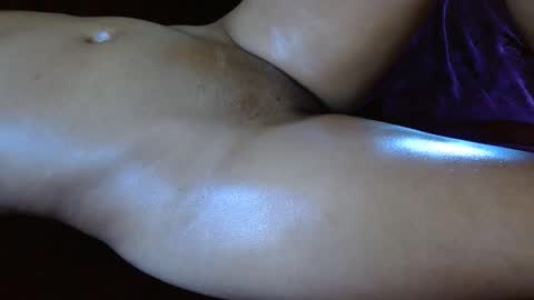 Snapshot of honeygoldenbaddie24 chatting on 09-18-25, 06:43 honeygoldenbaddie24 online show from 09-18-25, 06:43