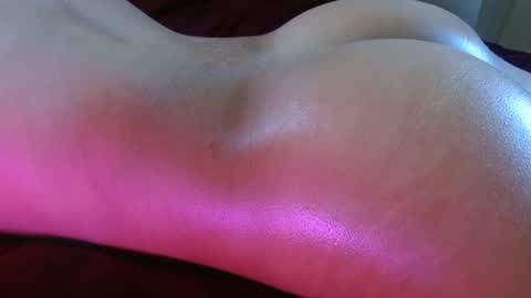 Snapshot of honeygoldenbaddie24 chatting on 09-19-25, 05:13 honeygoldenbaddie24 online show from 09-19-25, 05:13