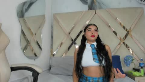 honeyht online show from 04-18-26, 12:20