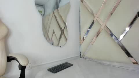 honeyht online show from 05-11-26, 04:04