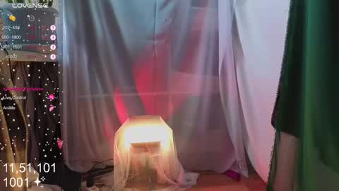 Molly  online show from 10-20-25, 04:57