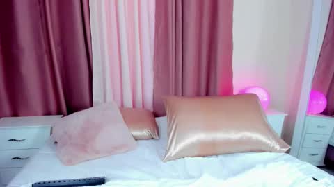 honeymoon_sariel online show from 12-17-25, 08:04