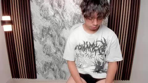 Snapshot of honeymoon_sariel chatting on 04-24-26, 01:24 honeymoon_sariel online show from 04-24-26, 01:24