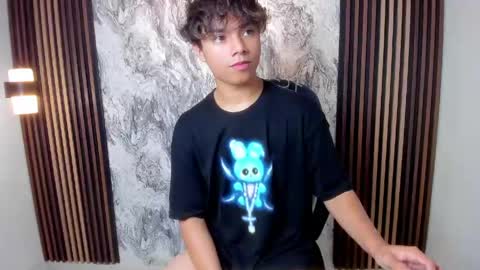 Snapshot of honeymoon_sariel chatting on 05-06-26, 03:06 honeymoon_sariel online show from 05-06-26, 03:06