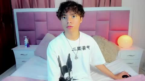 Snapshot of honeymoon_sariel chatting on 05-20-26, 02:01 honeymoon_sariel online show from 05-20-26, 02:01
