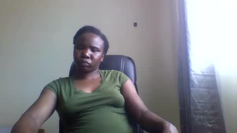 Honeymuny online show from 10-31-25, 08:15