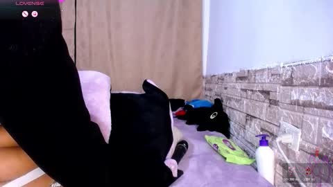 Victoria online show from 03-10-26, 07:57