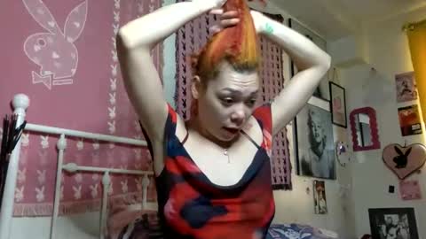 Snapshot of honeyruby chatting on 04-28-26, 01:16 Ruby Sparks online show from 04-28-26, 01:16