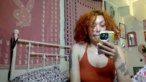 Snapshot of honeyruby chatting on 05-04-26, 06:48 Ruby Sparks online show from 05-04-26, 06:48