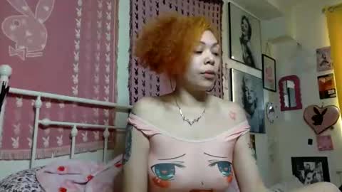 Snapshot of honeyruby chatting on 05-07-26, 02:44 Ruby Sparks online show from 05-07-26, 02:44