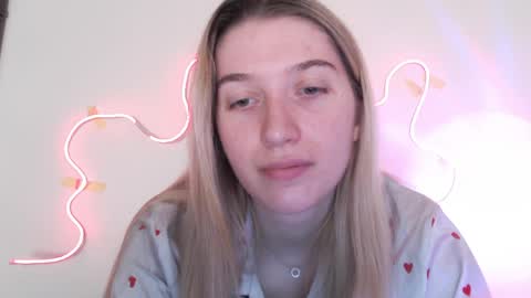 honeyveil online show from 04-02-26, 10:57