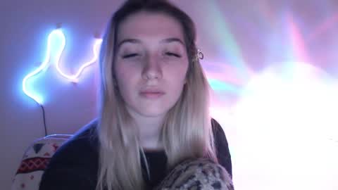 honeyveil online show from 04-07-26, 03:01