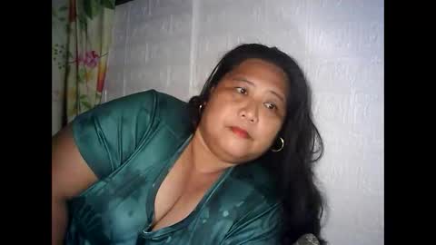 Snapshot of honeyvonz chatting on 03-18-26, 09:18 Merry online show from 03-18-26, 09:18