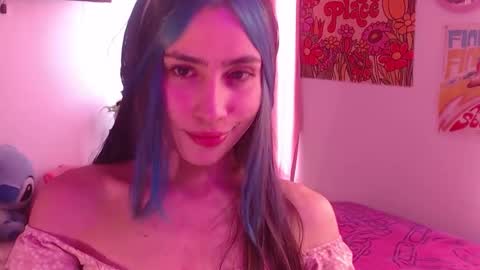 Snapshot of honeyypeaach chatting on 12-04-24, 08:18 online show from 12-04-24, 08:18