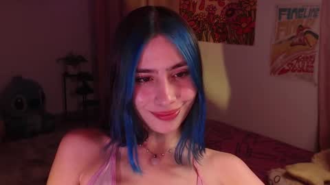 Snapshot of honeyypeaach chatting on 12-13-24, 11:06 online show from 12-13-24, 11:06