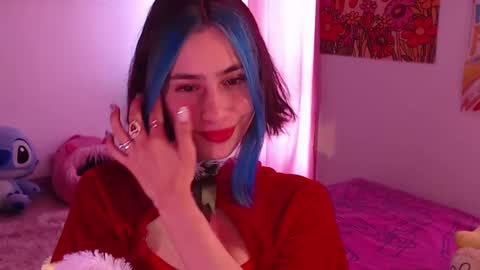 Snapshot of honeyypeaach chatting on 12-23-24, 07:52 online show from 12-23-24, 07:52