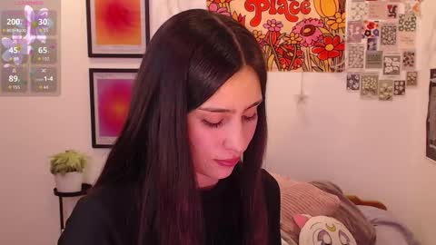 Snapshot of honeyypeaach chatting on 09-26-25, 10:14 online show from 09-26-25, 10:14