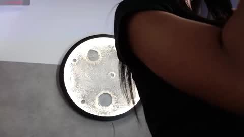 honnyy_23 online show from 10-31-25, 07:59