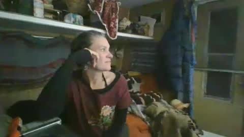 hoodoou online show from 02-11-26, 02:49