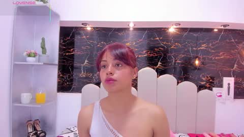 holly online show from 10-25-25, 04:02