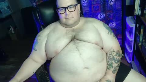 Snapshot of hoosierdaddyxl chatting on 10-01-25, 05:19 Sir online show from 10-01-25, 05:19