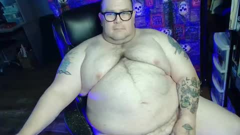 Snapshot of hoosierdaddyxl chatting on 10-04-25, 05:55 Sir online show from 10-04-25, 05:55