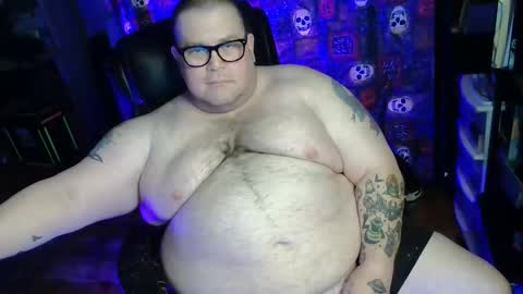 Snapshot of hoosierdaddyxl chatting on 10-29-25, 04:53 Sir online show from 10-29-25, 04:53