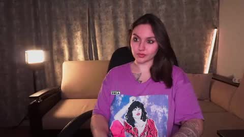 Snapshot of hoot_owl_cb chatting on 05-08-26, 03:06 Karina online show from 05-08-26, 03:06