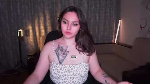 Snapshot of hoot_owl_cb chatting on 06-27-26, 02:55 Karina online show from 06-27-26, 02:55