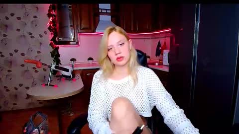 Snapshot of hope_happyyy chatting on 11-07-25, 02:11 hope happyyy online show from 11-07-25, 02:11