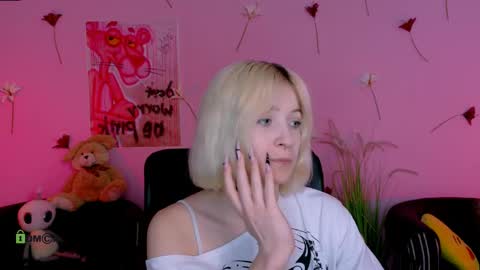 hope_shadow online show from 06-01-26, 06:42