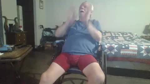 Snapshot of hormonemonster27 chatting on 01-31-25, 05:30 Hormone Monster online show from 01-31-25, 05:30