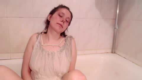 Roxy online show from 03-24-26, 05:40