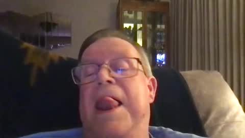 Snapshot of horndog69b chatting on 11-16-25, 07:47 horndog online show from 11-16-25, 07:47