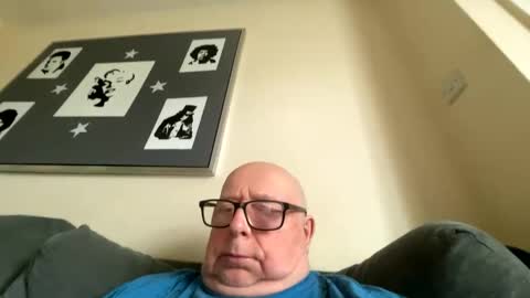 Snapshot of horny_147 chatting on 05-21-26, 08:21 Cum suck Me off online show from 05-21-26, 08:21
