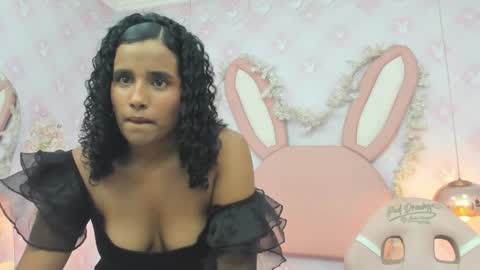 Snapshot of horny_curlss chatting on 05-28-26, 04:21 Horny Curls online show from 05-28-26, 04:21