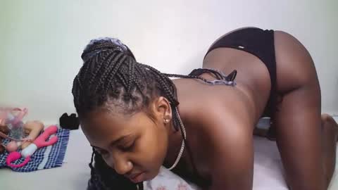 Snapshot of horny_cutiey chatting on 04-21-26, 09:39 cutiey online show from 04-21-26, 09:39