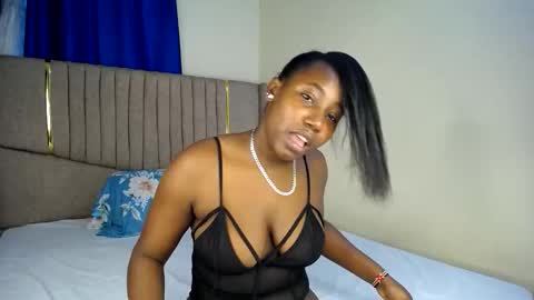 Snapshot of horny_cutiey chatting on 06-11-26, 08:45 cutiey online show from 06-11-26, 08:45
