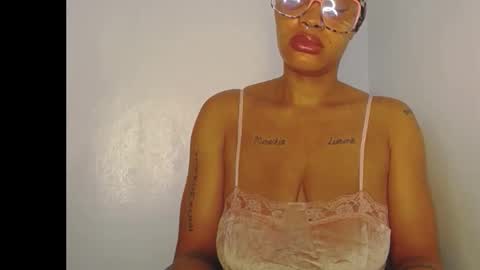 horny_ebonygirl_ online show from 02-27-26, 09:31